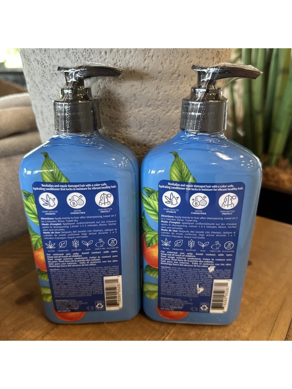 2 BOTTLES HEMPZ TRIPLE MOISTURE FRESH CITRUS 17 OZ CONDITIONER FOR DRY DAMAGED